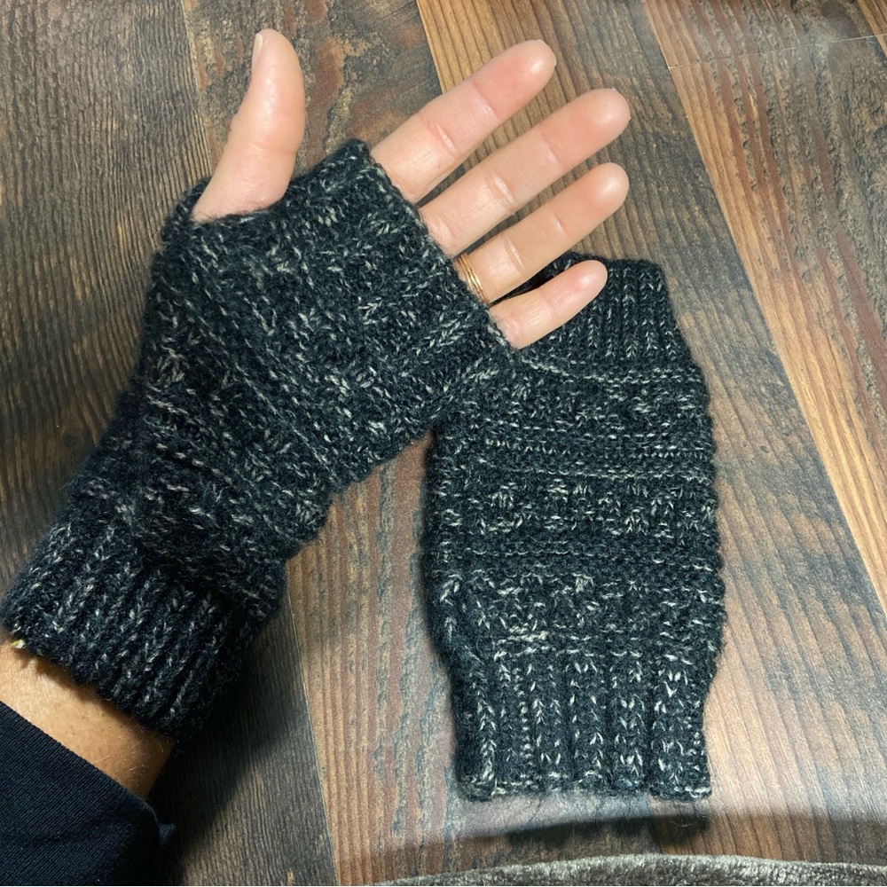 Woman Winter Warm Fingerless Gloves Half Finger Knit